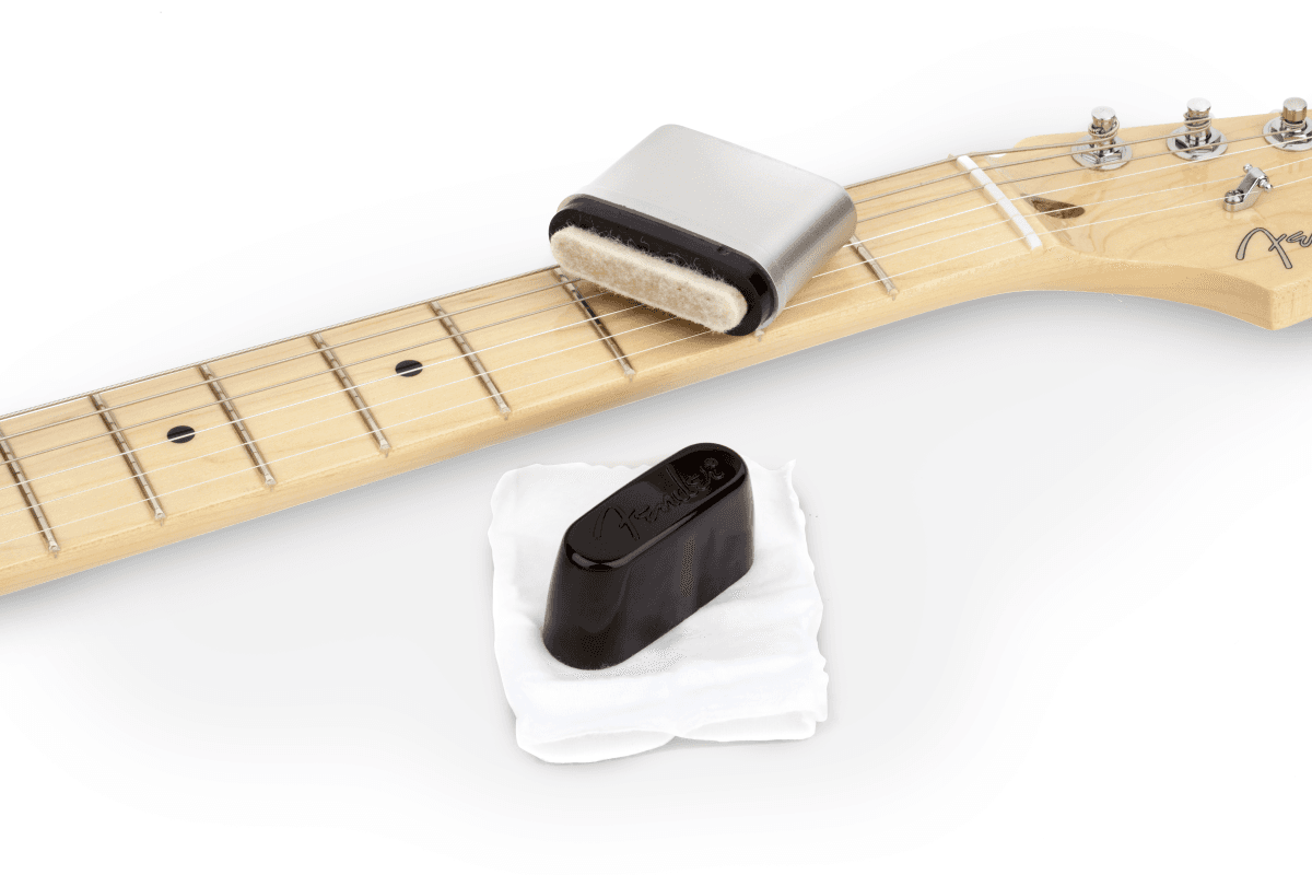 SPEED SLICK STRING CLEANER