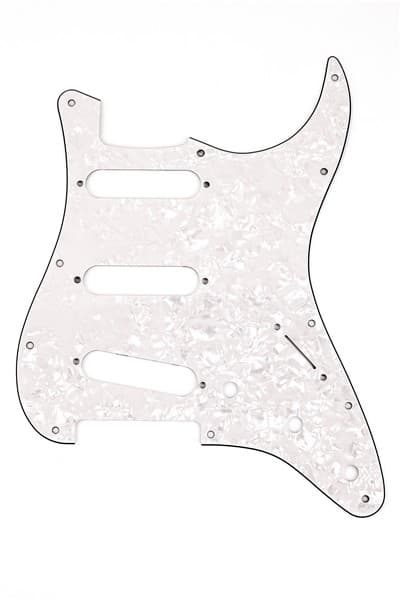 PICKGUARD STRAT S/S/S 11 HOLE WP 4 PLY